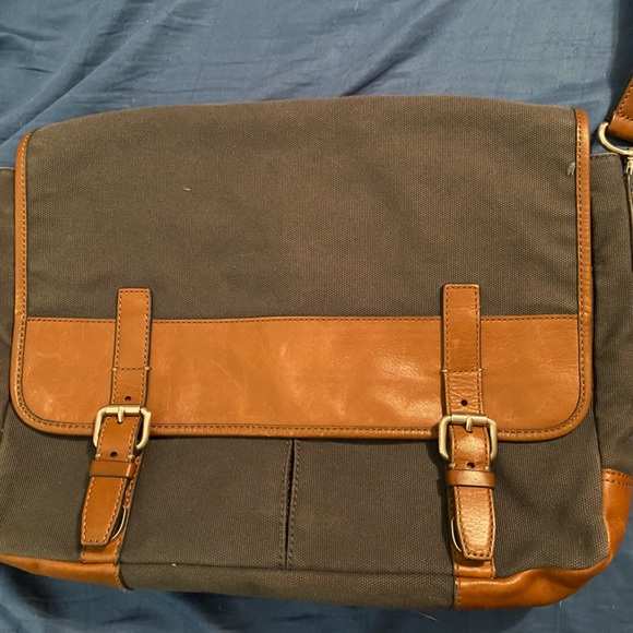 Fossil Graham canvas messenger bag - Picture 2 of 16